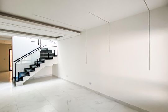 Sala de casa à venda com 3 quartos, 140m² em Jardim Lisboa, São Paulo