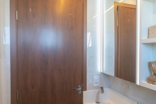Banheiro de apartamento à venda com 2 quartos, 45m² em Juliana, Belo Horizonte