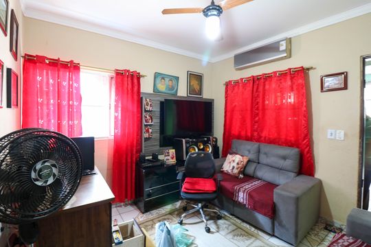 Casa à venda com 6 quartos, 720m² em Jardim Santo Antonio, São Paulo