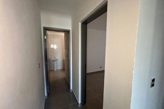 Corredor  de casa para alugar com 2 quartos, 54m² em Jardim Dayse, Ferraz de Vasconcelos