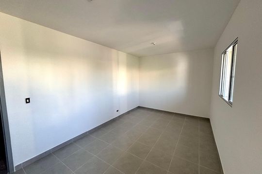 Quarto 2 de casa para alugar com 2 quartos, 54m² em Jardim Dayse, Ferraz de Vasconcelos