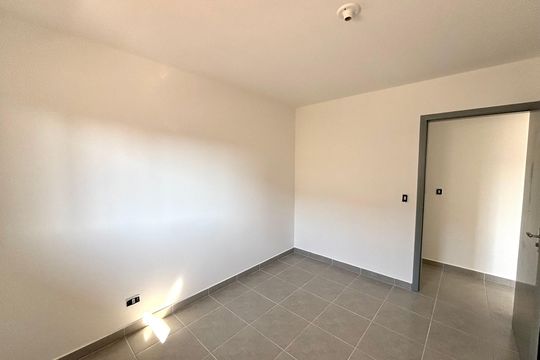 Quarto 1 de casa para alugar com 1 quarto, 36m² em Jardim Dayse, Ferraz de Vasconcelos