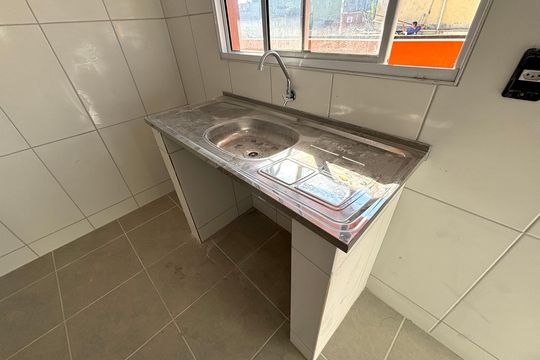 Sala- Cozinha  de casa para alugar com 1 quarto, 36m² em Jardim Dayse, Ferraz de Vasconcelos