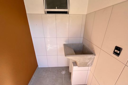 Área de serviço de casa para alugar com 1 quarto, 36m² em Jardim Dayse, Ferraz de Vasconcelos