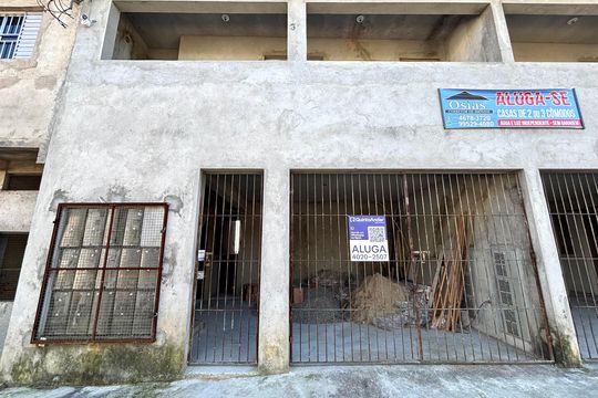 Fachada de casa para alugar com 1 quarto, 36m² em Jardim Dayse, Ferraz de Vasconcelos