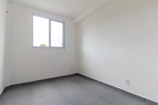 Quarto 2 de apartamento para alugar com 2 quartos, 39m² em Jardim Maringa, São Paulo
