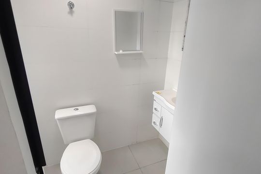 Banheiro da Suíte de apartamento para alugar com 1 quarto, 32m² em São José, São Caetano do Sul