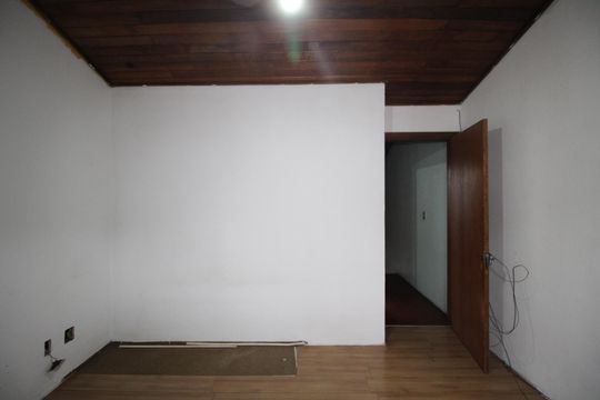 Quarto 2 de casa à venda com 2 quartos, 83m² em Morro Santana, Porto Alegre