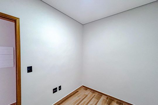 Quarto 1 de casa à venda com 4 quartos, 150m² em Vila Carrão, São Paulo