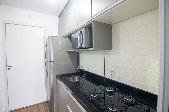 Cozinha de apartamento para alugar com 2 quartos, 35m² em Jardim Sao Luiz, São Paulo