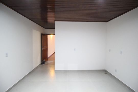 Cozinha de casa à venda com 5 quartos, 290m² em Jardim Itu, Porto Alegre