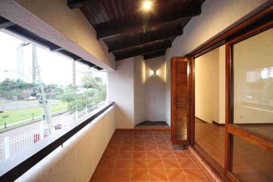 Varanda da Sala de casa à venda com 5 quartos, 290m² em Jardim Itu, Porto Alegre