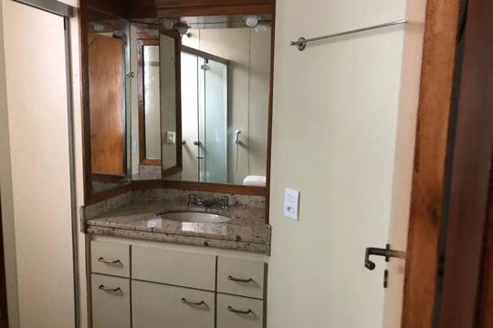 Apartamento para alugar com 1 quarto, 50m² em Lourdes, Belo Horizonte