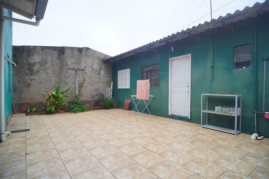 Quintal de casa à venda com 4 quartos, 195m² em Feitoria, São Leopoldo