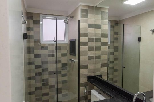 Banheiro de apartamento para alugar com 3 quartos, 73m² em Vila Industrial (campinas), Campinas