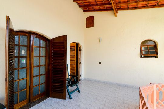 Varanda do Quarto 2 de casa à venda com 3 quartos, 350m² em Vila Galvão, Guarulhos