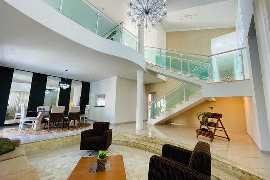 Sala de casa à venda com 4 quartos, 400m² em Caxambu, Jundiaí