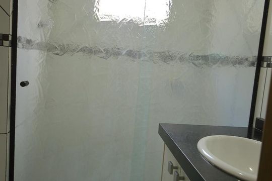 Banheiro  de apartamento à venda com 2 quartos, 68m² em Vila Lucia, São Bernardo do Campo