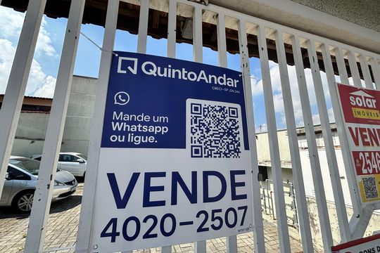 Fachada de casa à venda com 2 quartos, 60m² em Parque Boturussu, São Paulo