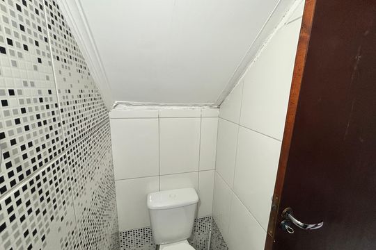 Banheiro 1 de casa à venda com 2 quartos, 60m² em Parque Boturussu, São Paulo