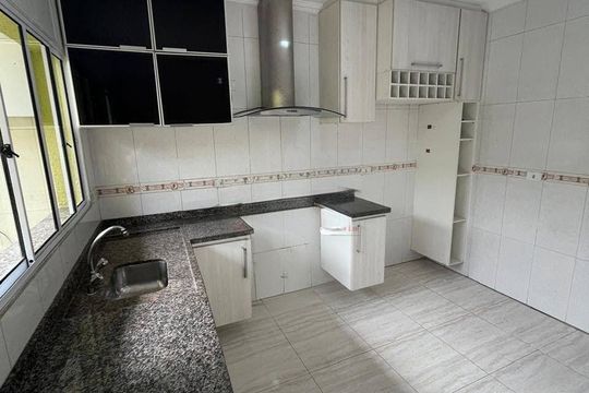 Cozinha de casa à venda com 3 quartos, 120m² em Jardim Santa Teresinha, São Paulo
