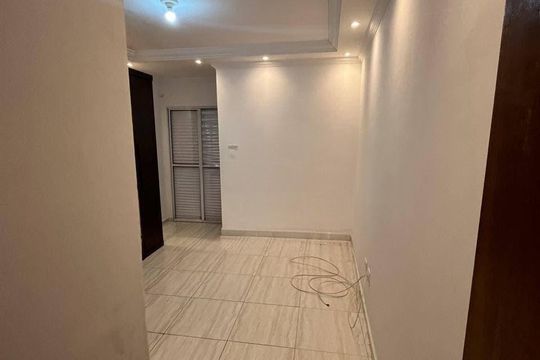 Quarto de casa à venda com 3 quartos, 120m² em Jardim Santa Teresinha, São Paulo