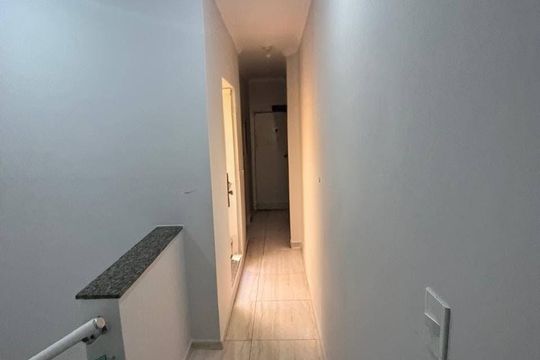 Corredor de casa à venda com 3 quartos, 120m² em Jardim Santa Teresinha, São Paulo