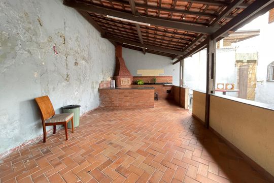 Casa à venda com 3 quartos, 250m² em Vila Nossa Senhora do Retiro, São Paulo