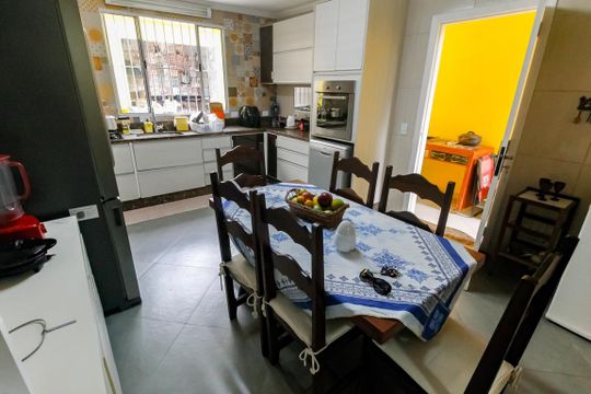Cozinha - Armários de casa à venda com 3 quartos, 202m² em Vila Prel, São Paulo