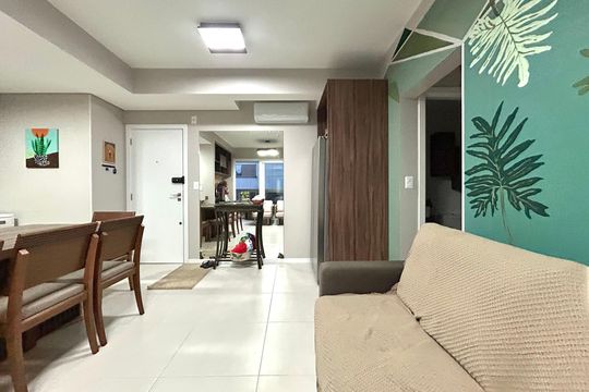Sala de apartamento para alugar com 2 quartos, 80m² em Lagoa Pequena, Florianópolis