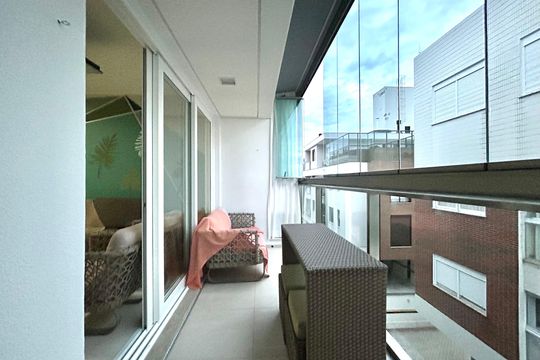 Varanda de apartamento para alugar com 2 quartos, 80m² em Lagoa Pequena, Florianópolis