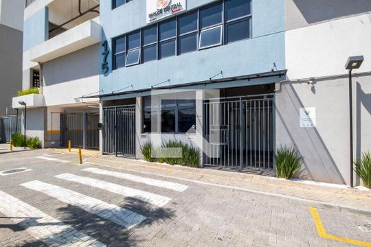 Fachada de apartamento à venda com 2 quartos, 48m² em Centro, Osasco