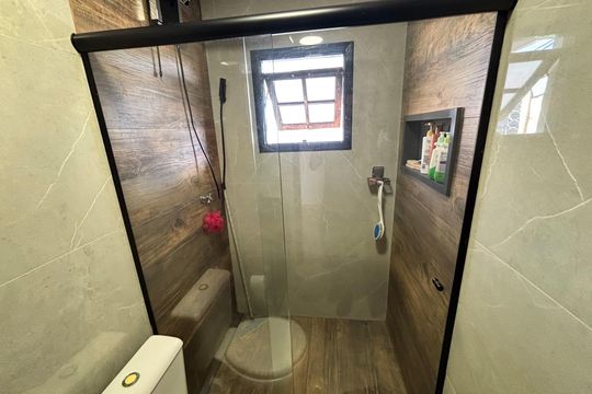 Banheiro 2 de casa à venda com 2 quartos, 100m² em Jardim Arize, São Paulo