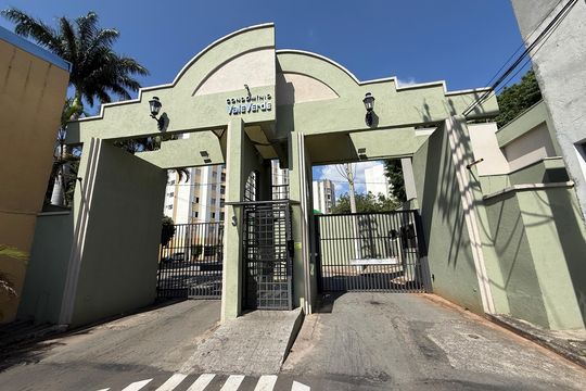 Fachada  de apartamento à venda com 2 quartos, 60m² em Jardim Testae, Guarulhos