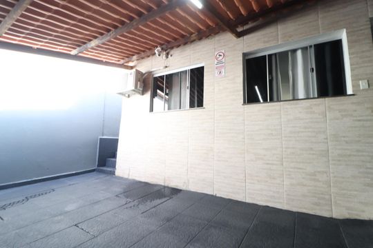 Varanda da Sala de casa para alugar com 2 quartos, 100m² em Tubalina, Uberlândia
