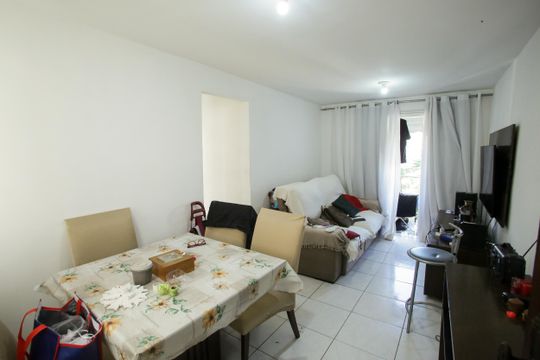 Apartamento à venda com 2 quartos, 44m² em Taquara, Rio de Janeiro