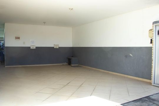 Garagem de casa de condomínio para alugar com 1 quarto, 70m² em Jardim Excelcior, Cabo Frio