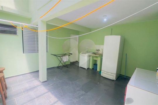 Casa à venda com 5 quartos, 140m² em Jardim das Imbuias, São Paulo