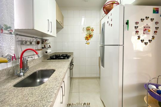 Cozinha de apartamento à venda com 3 quartos, 78m² em Silveira, Belo Horizonte