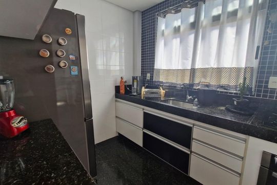 Cozinha de apartamento à venda com 3 quartos, 95m² em Colégio Batista, Belo Horizonte