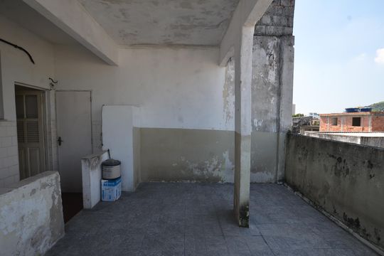 Quintal de apartamento para alugar com 2 quartos, 100m² em Rocha Miranda, Rio de Janeiro
