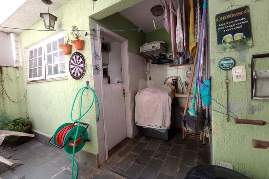 Casa à venda com 4 quartos, 175m² em Vila Sao Paulo, São Paulo