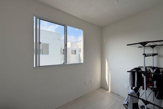 Quarto 2 de apartamento para alugar com 2 quartos, 61m² em Taquara, Rio de Janeiro