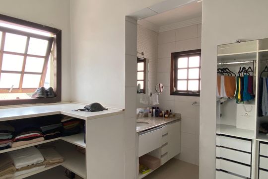 Suíte - Closet de casa à venda com 3 quartos, 278m² em Jaguaribe, Osasco