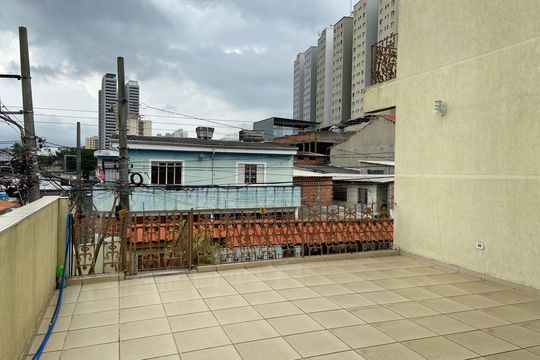 Área externa de casa à venda com 3 quartos, 278m² em Jaguaribe, Osasco