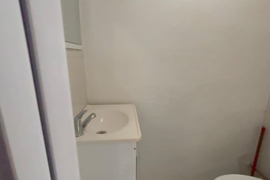Lavabo de casa para alugar com 1 quarto, 50m² em Recreio dos Bandeirantes, Rio de Janeiro