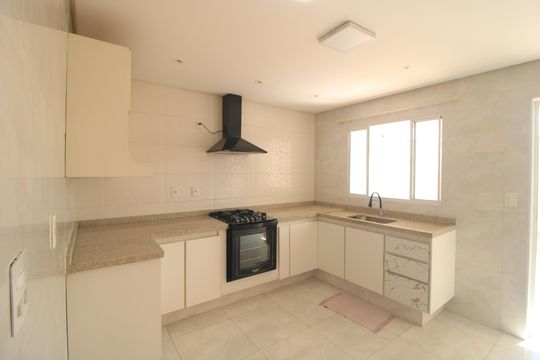 Cozinha de casa à venda com 2 quartos, 128m² em Vila dos Andradas, São Paulo