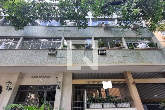 Fachada de apartamento à venda com 4 quartos, 140m² em Tijuca, Rio de Janeiro