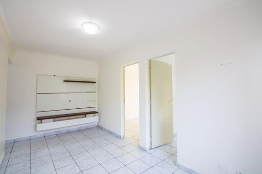 Sala de apartamento à venda com 2 quartos, 59m² em Jardim Santo André, Santo André
