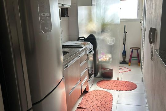 Cozinha de apartamento à venda com 2 quartos, 55m² em Taboão, Diadema